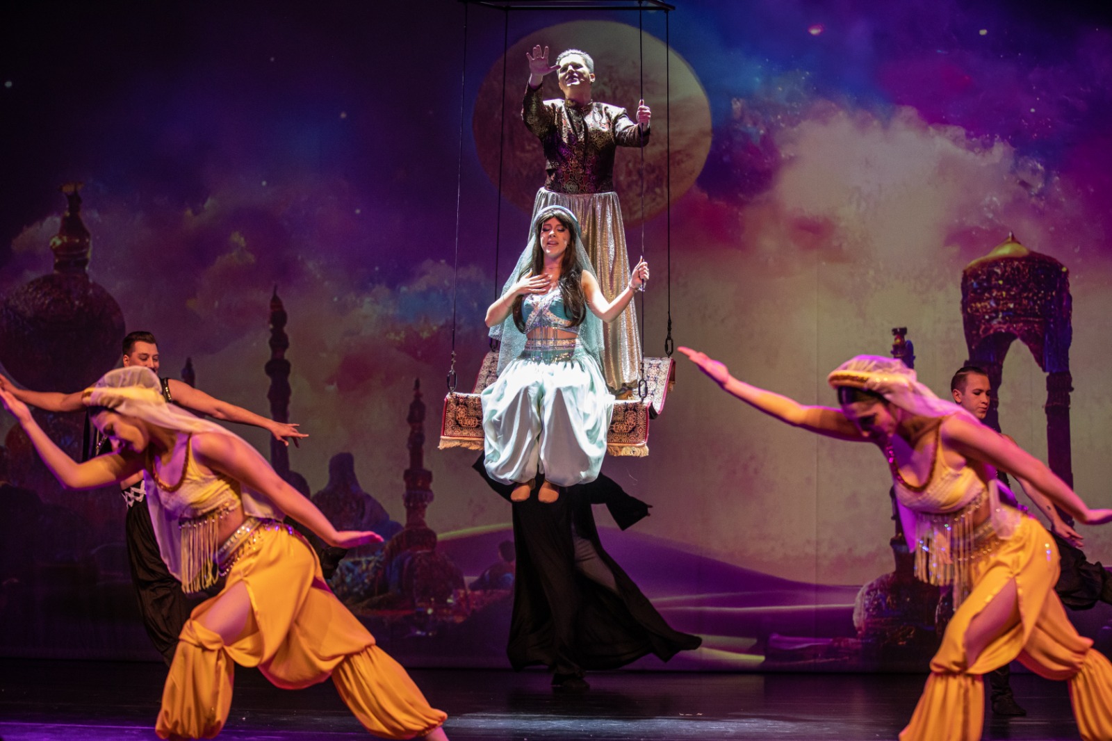 Trailer 1 Musical RO